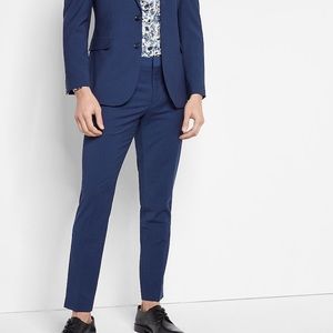 Extra Slim Solid Blue Wool-Blend ModernTech Suit Pant